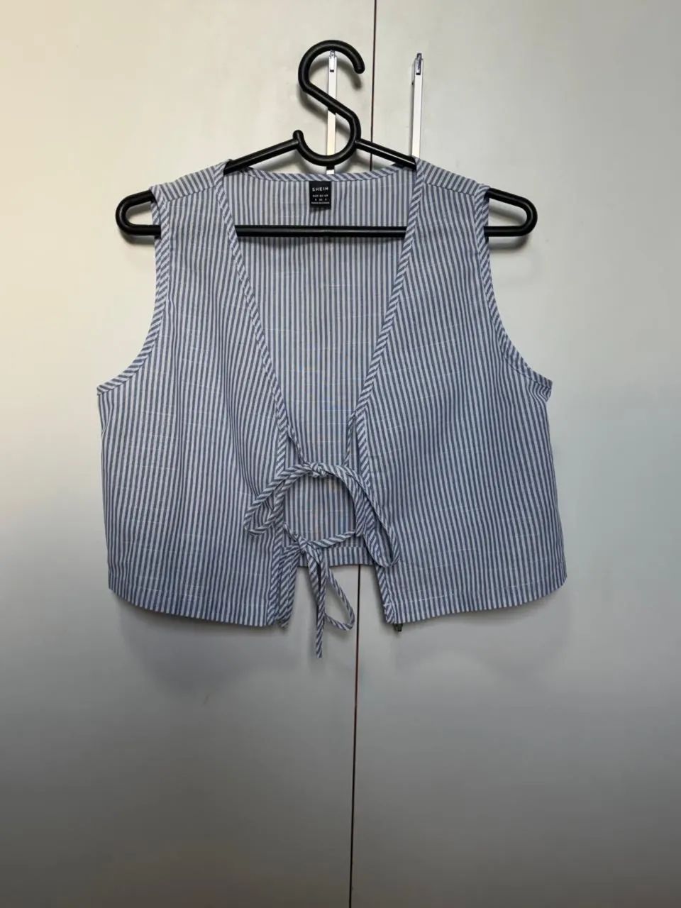 blusa shein listrada nunca usada