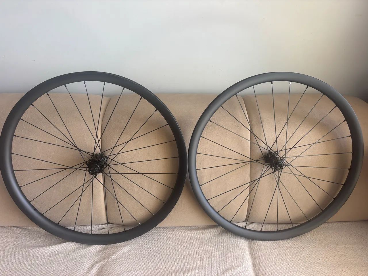 Par de rodas de carbono de mtb 29 marca FFWD
