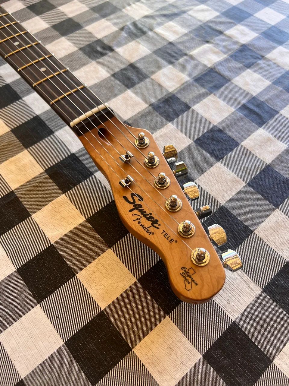 Squier by Fender Telecaster California Series - Captadores Fender