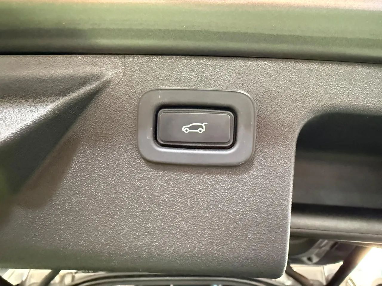 Land Rover Discovery Disc. SP. SE DYN 2.0 D200 Die.aut.(híb.), foto 14 de 20