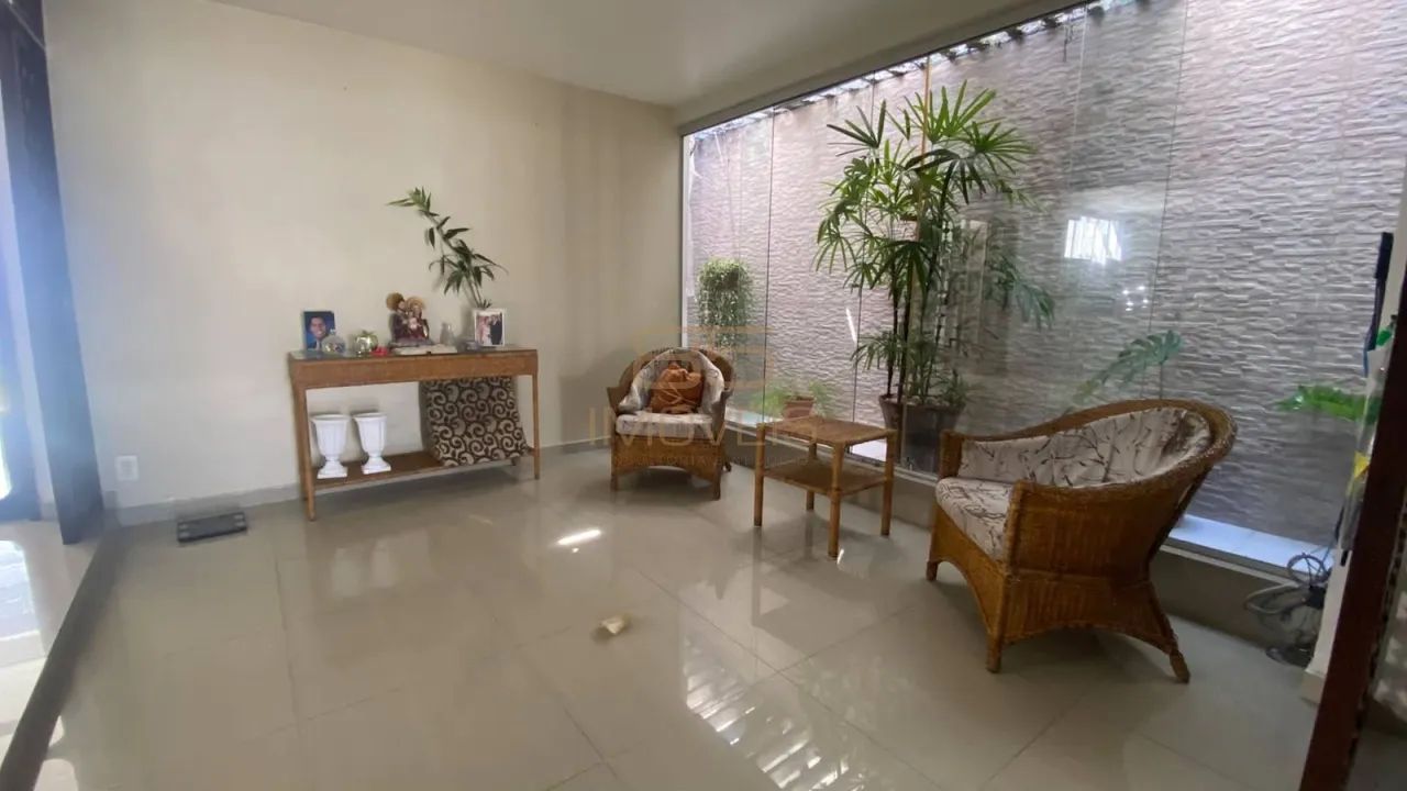Casa para Alugar na Gruta de Lourdes com 4 Quartos, 2 Suítes e 330 m² - Foto 4