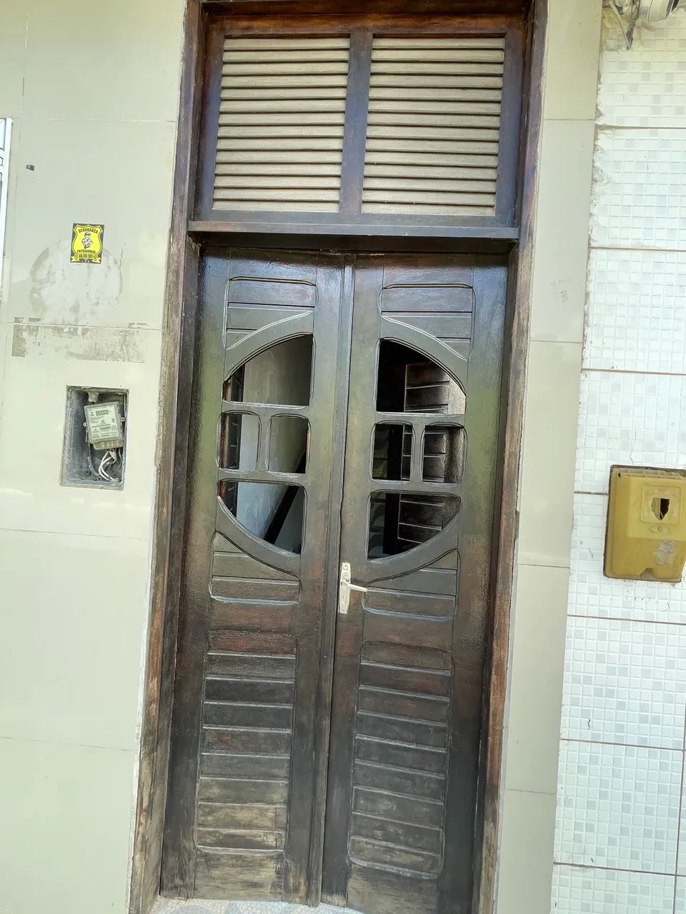 Porta de madeira maciça  - Foto 2