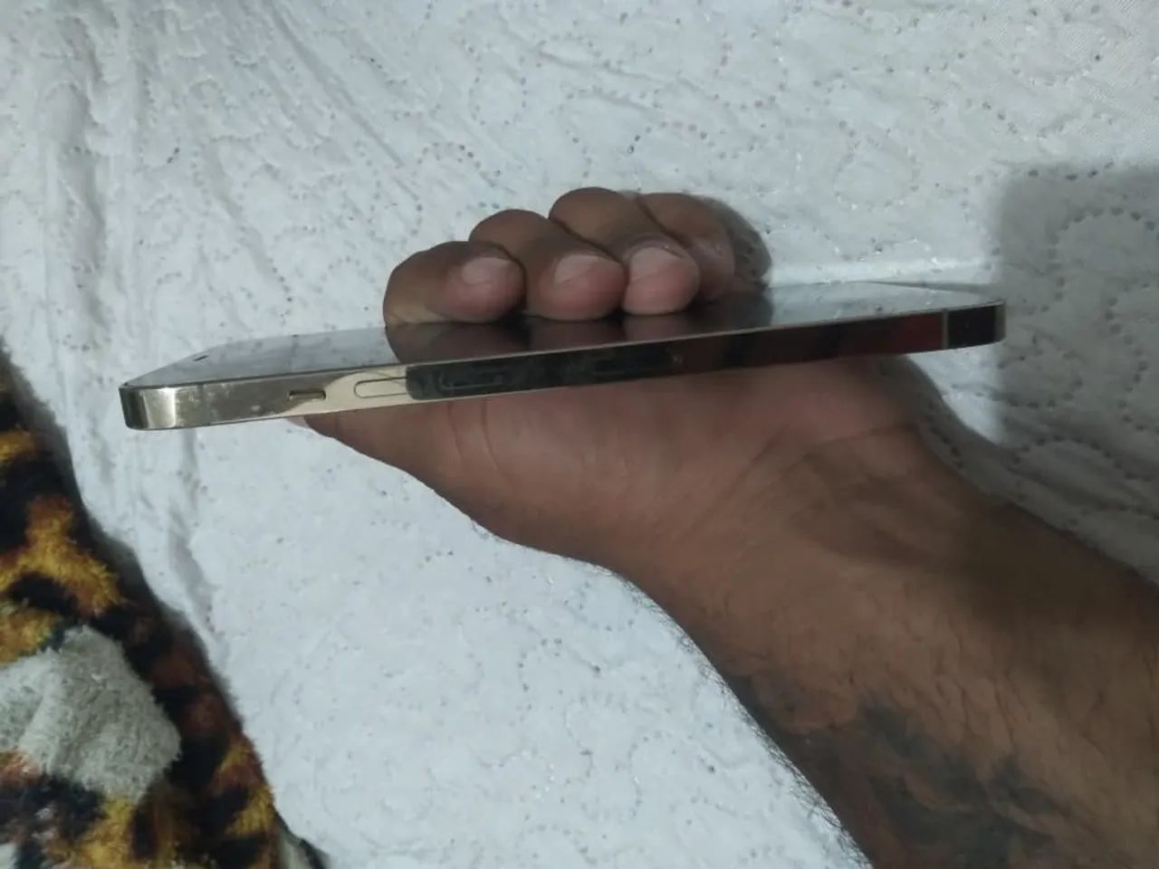 iPhone 12 Pro Max - Funcionando Perfeitamente (Detalhe na Traseira) - Foto 4