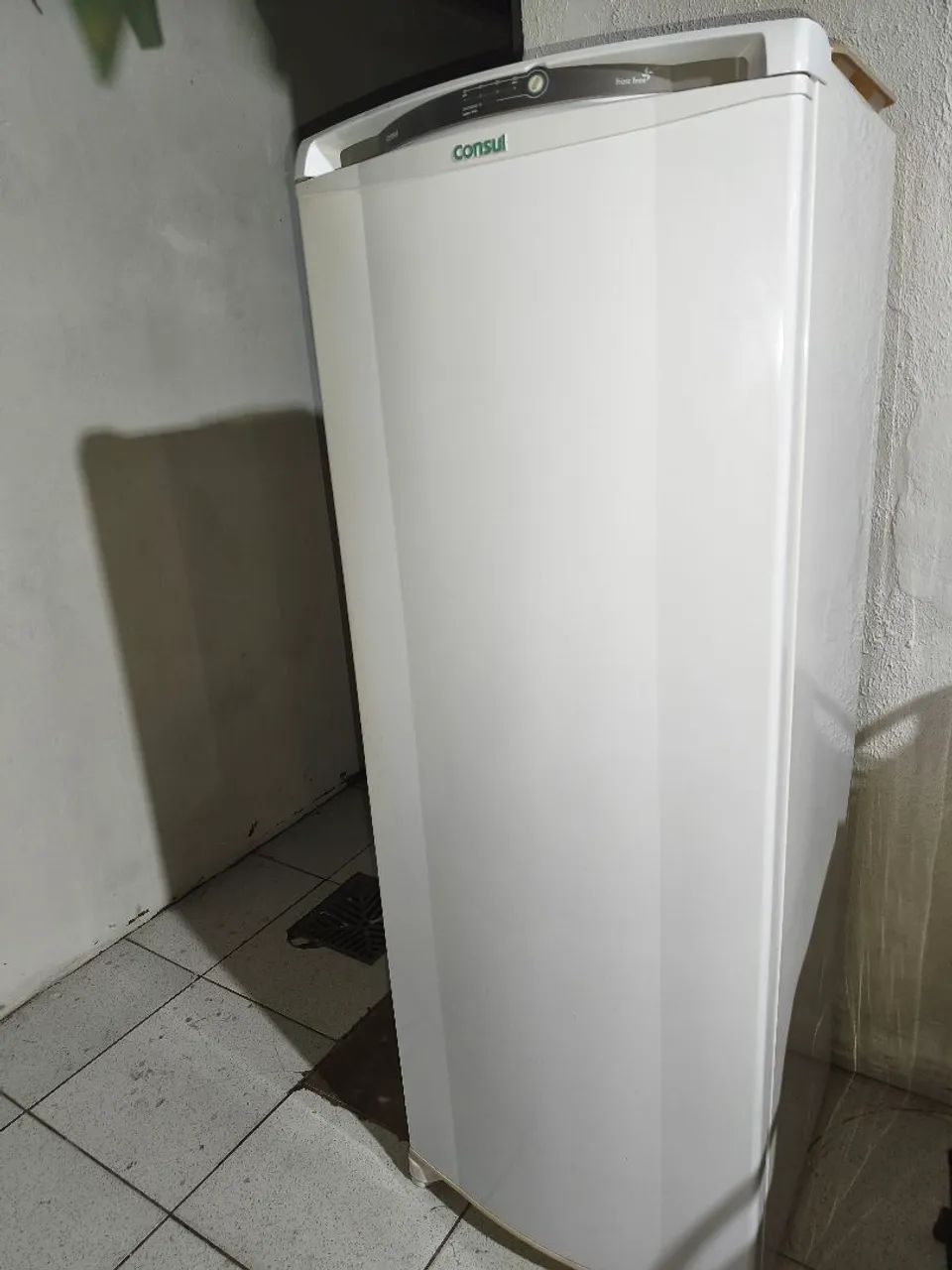 Geladeira Consul semi nova 