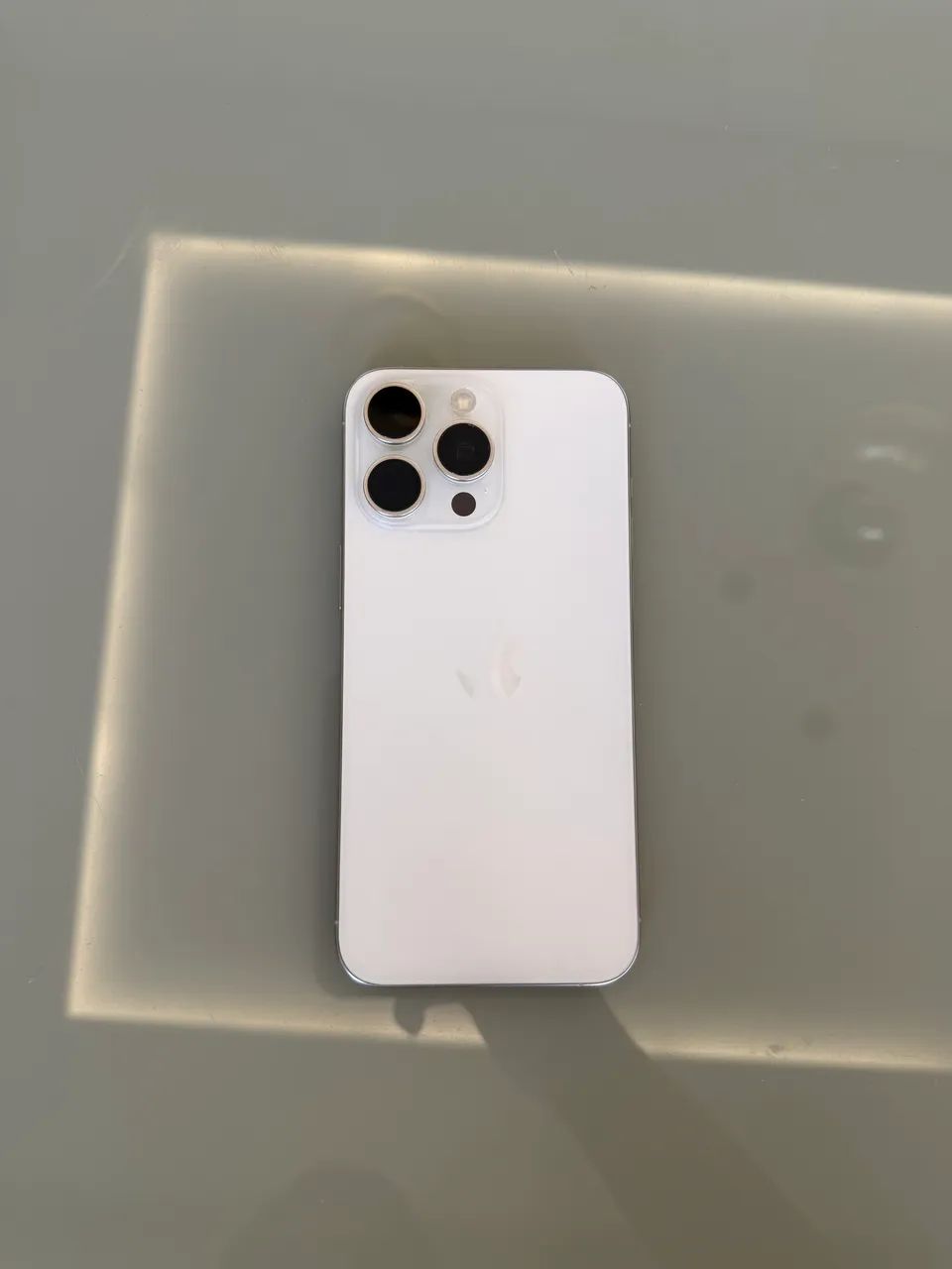 iPhone 15 Pro Max | 256 GB | Em perfeito estado