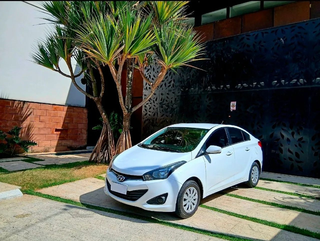 Hyundai Hb20S C.PLUS/C.STYLE 1.6 FLEX 16V MEC.4P 2015