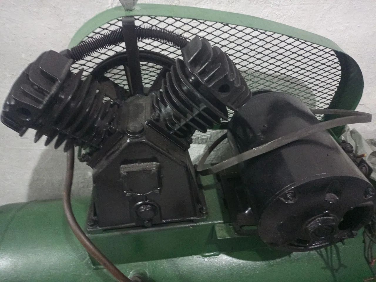 Compressor trifásico  - Foto 2