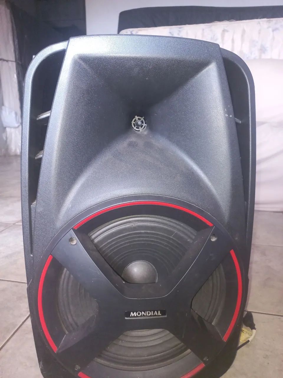3 cxs amplificada, 2 novas e uma usada - Foto 4