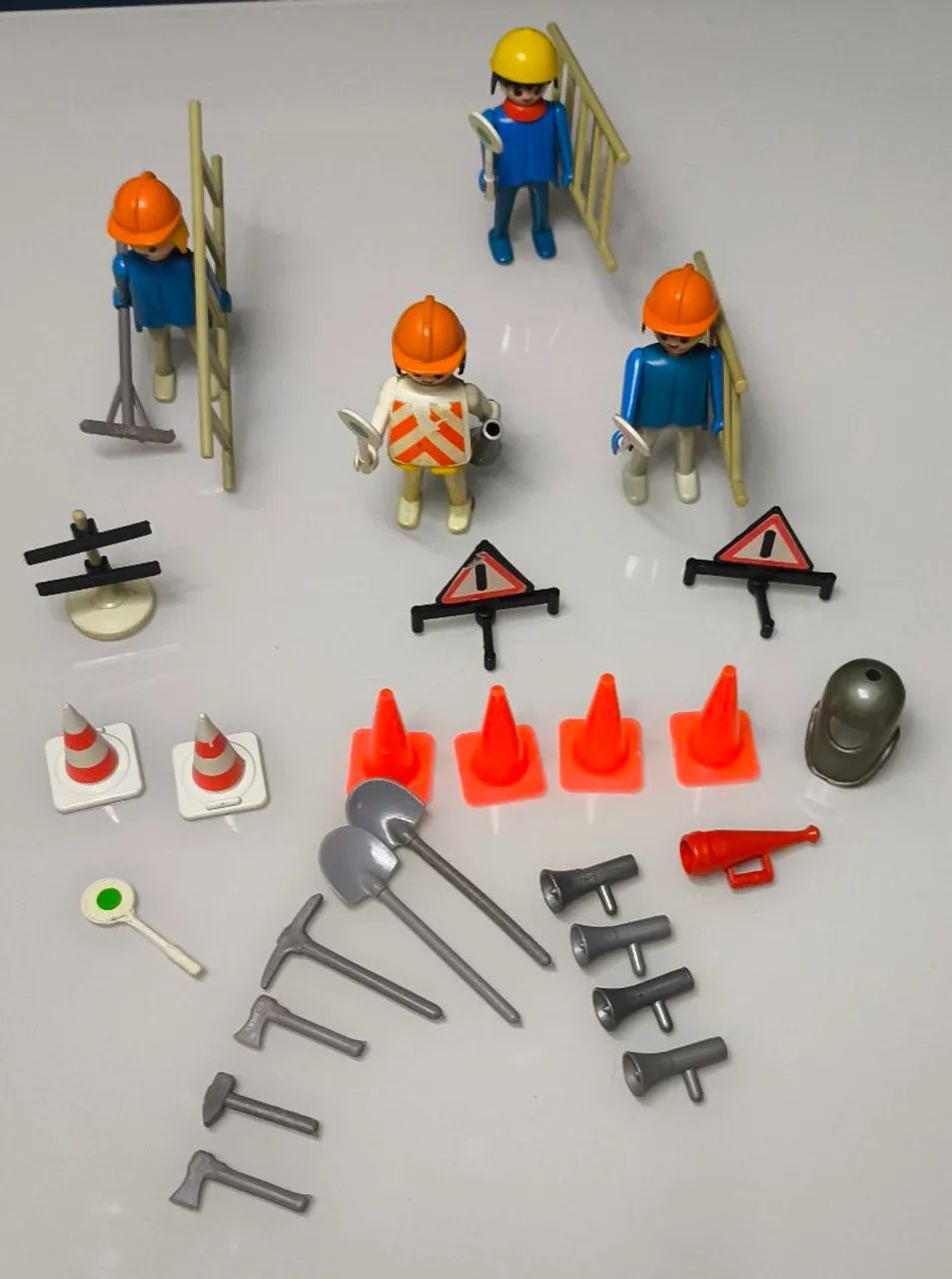 Lote Bonecos Playmobil antigo Troll Construção  - Foto 3