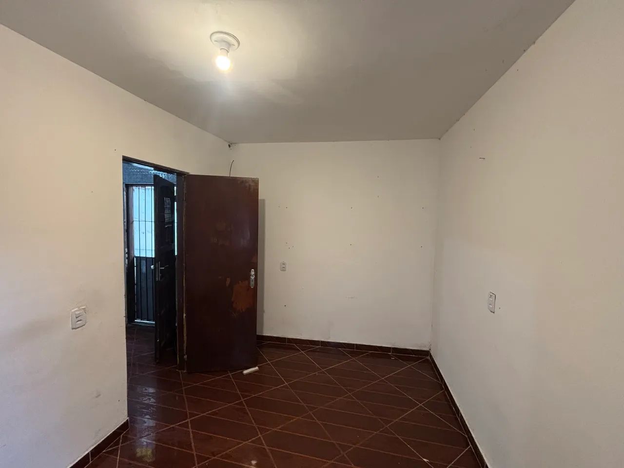 CASA 3 CÔMODOS  - Foto 5