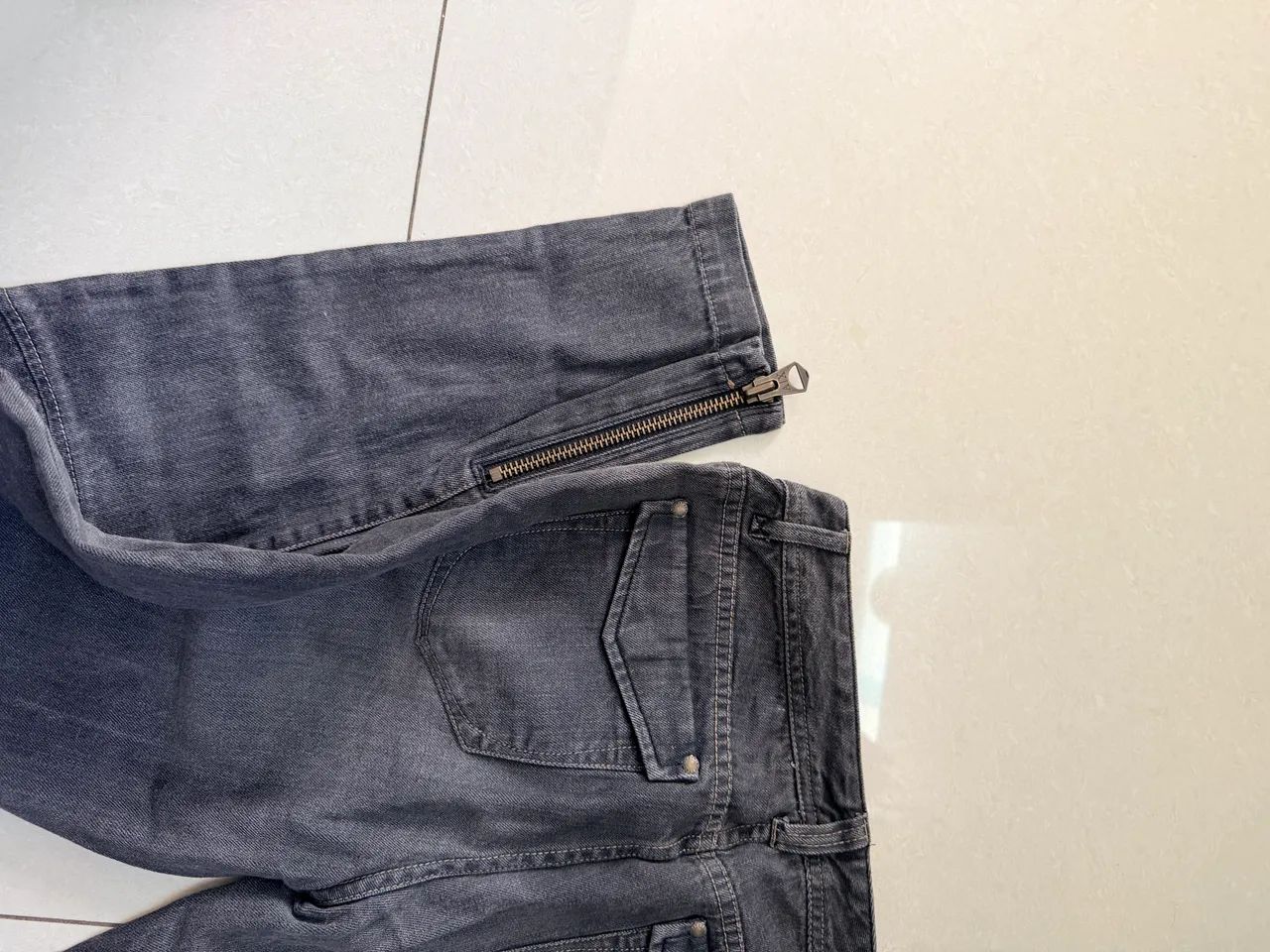 Calça Armani Feminina original - Foto 3
