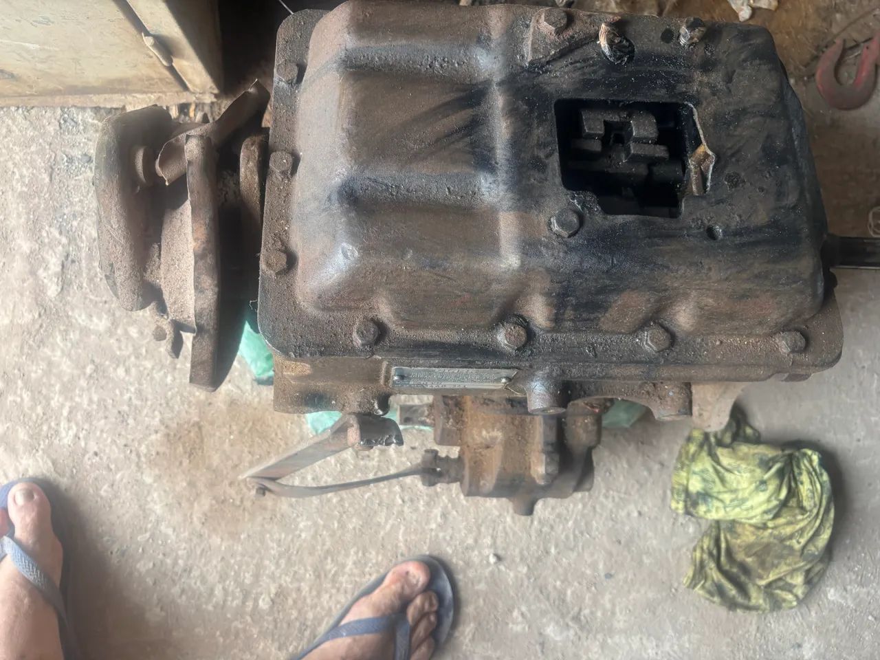 Vendo caixa de câmbio com tomada de força  - Foto 4