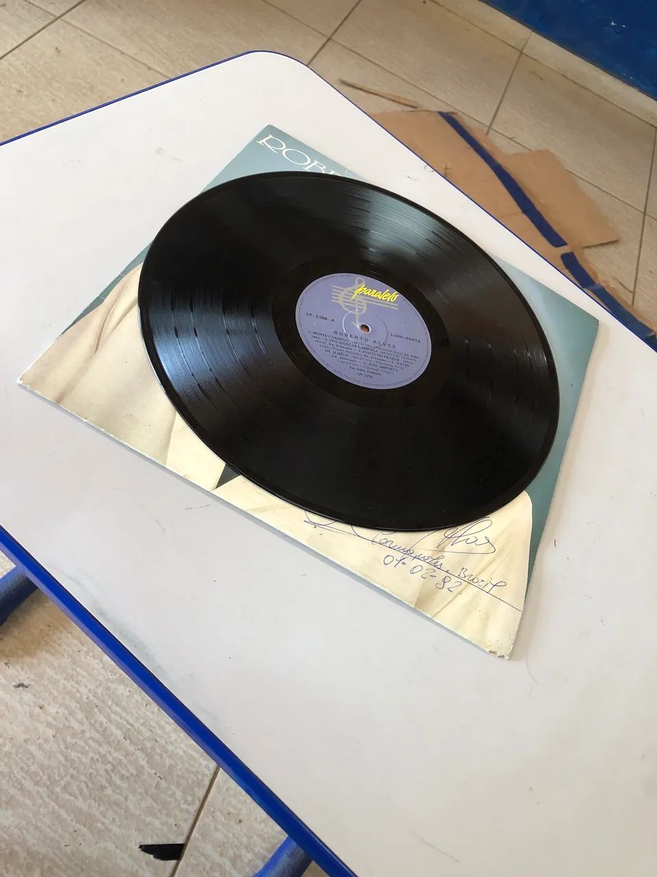 Disco de vinil assinado pelo Roberto Alves - Foto 2