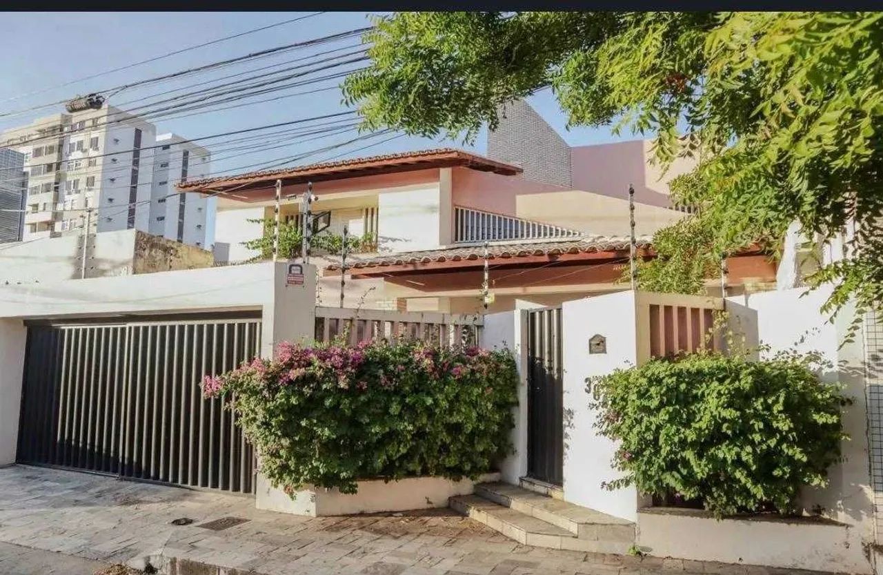 CASA EM RUA PÚBLICA - GRAGERU [57572]