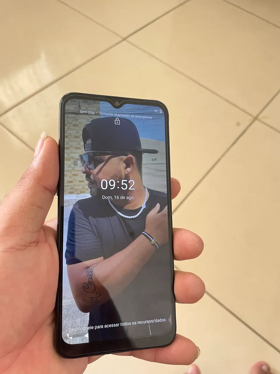 Motorola E7