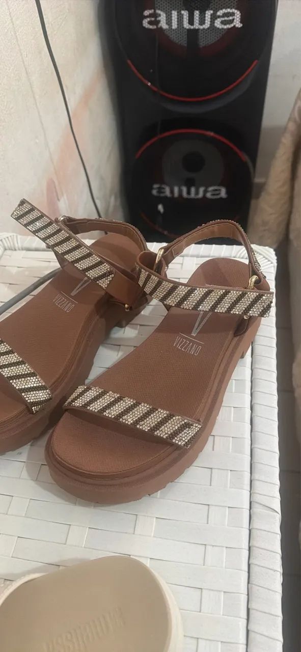 Papeti sandalhas novas  - Foto 4