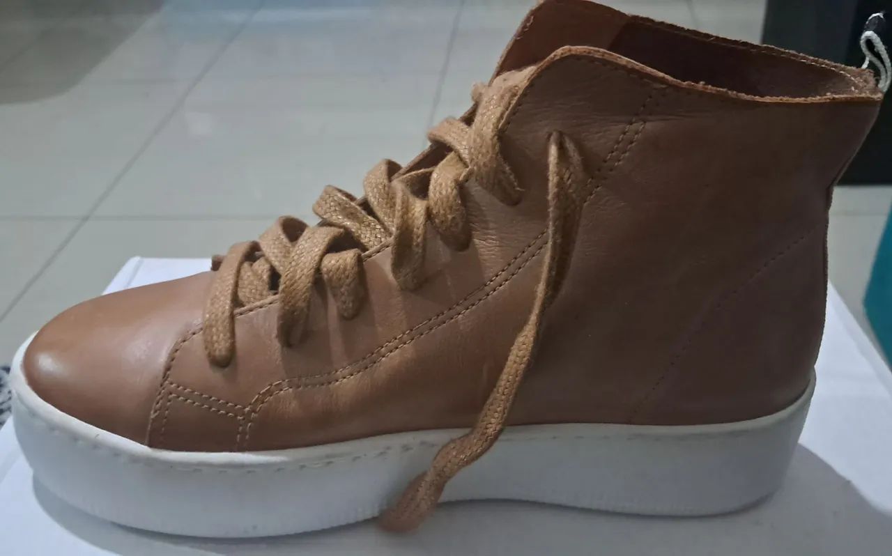 Tenis de couro  - Foto 2