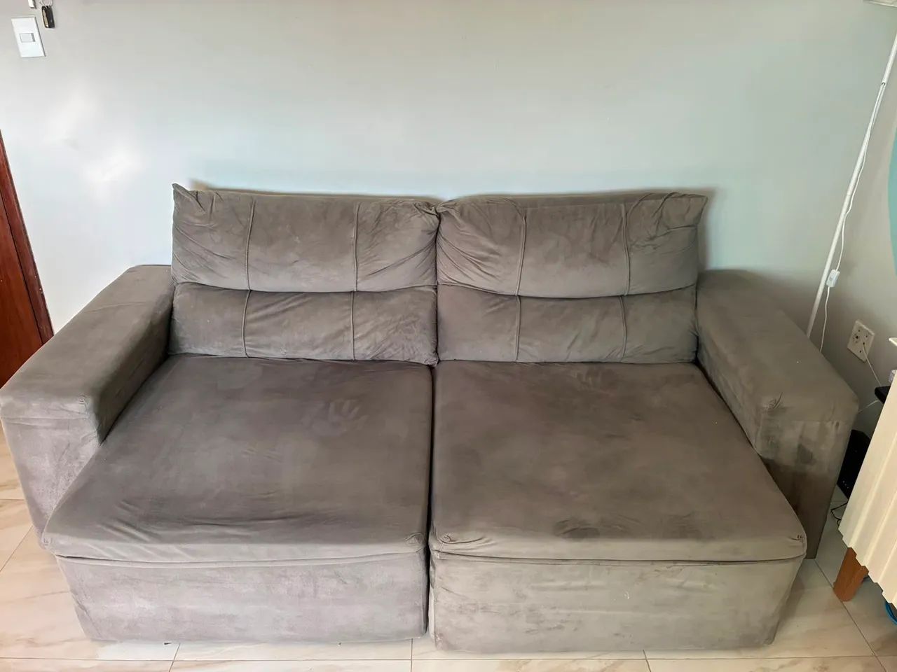 Sofá retrátil, 2,20m de comprimento, 1,4m de largura - Foto 2