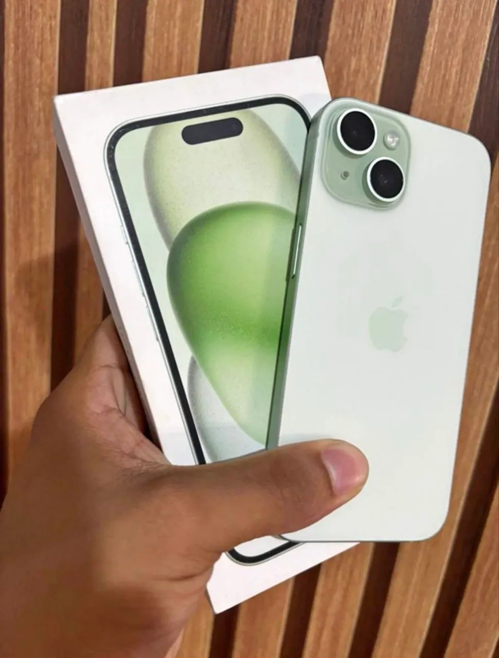 iPhone 15 