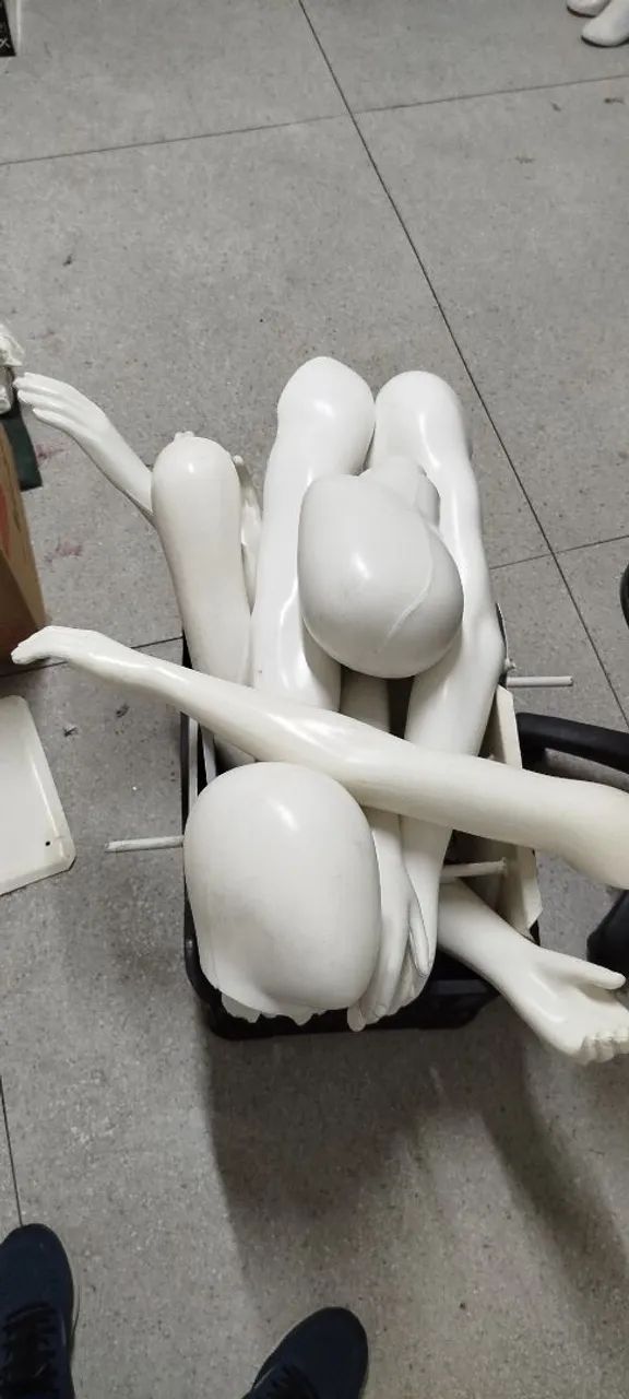 Manequins masculinos e femininos completos  - Foto 4