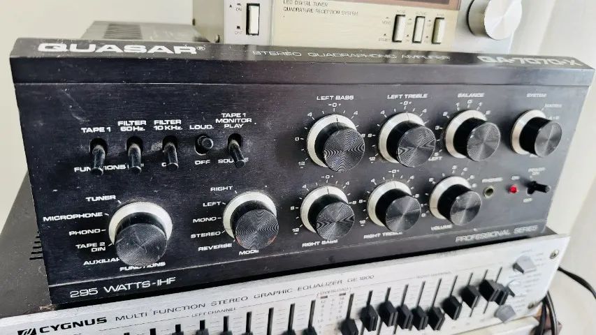 Amplificador Quasar QA-7070-X - Aparelhos de Som - Vila Mascote