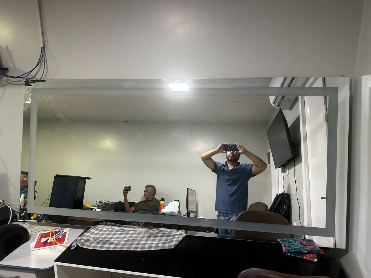 Espelho com iluminação 