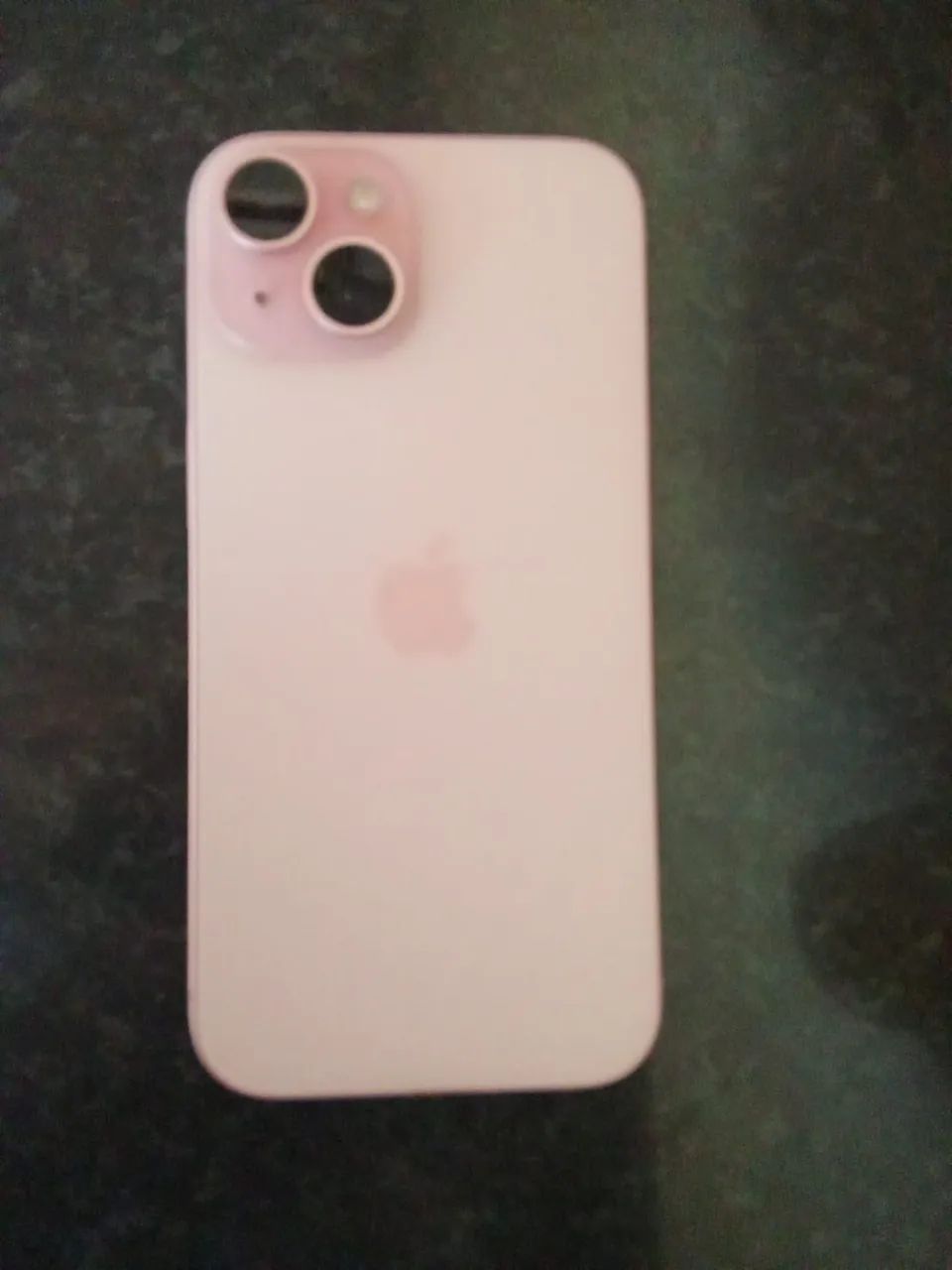 iPhone 15 com 128 GB 