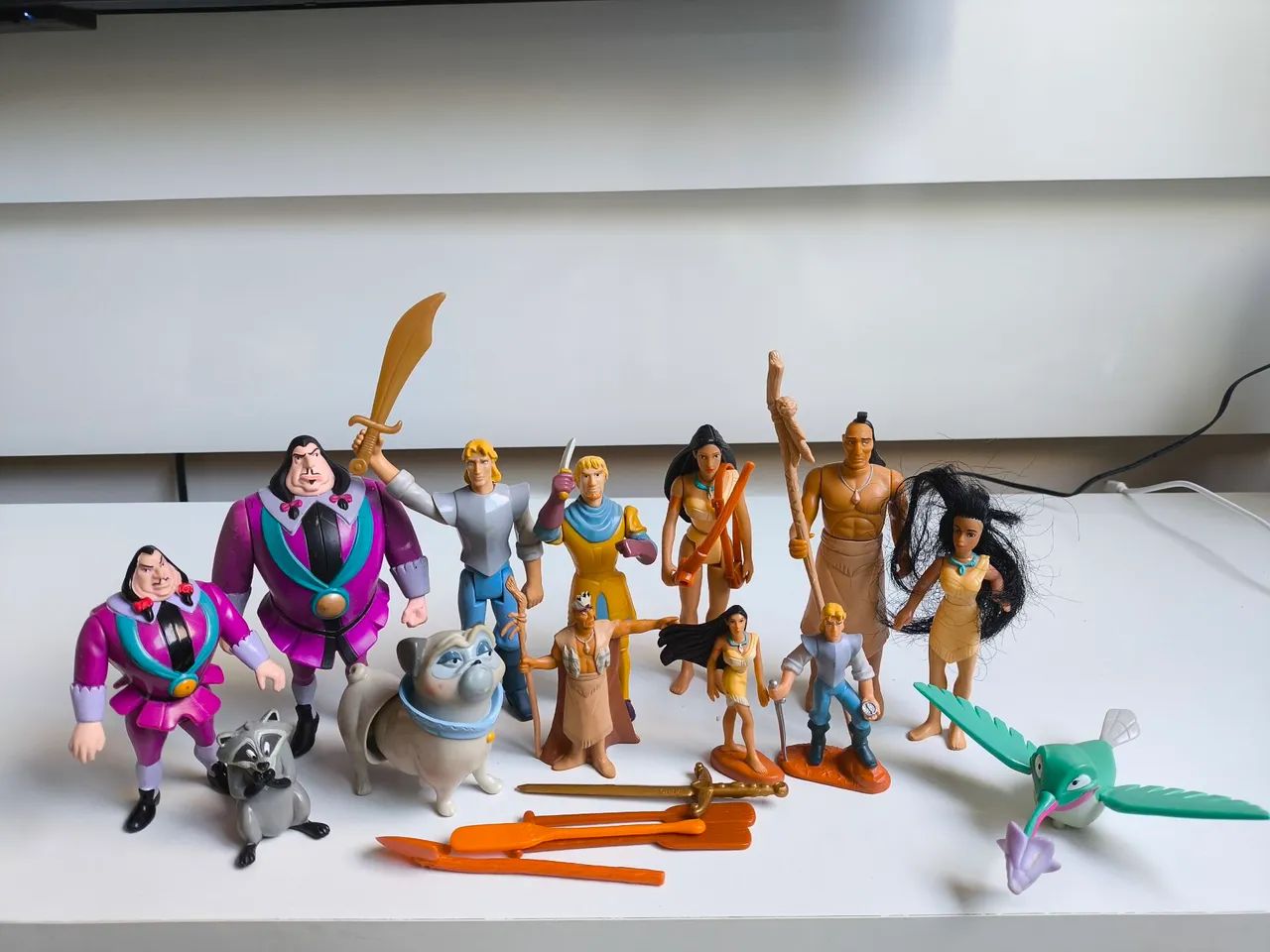 Lote de itens Pocahontas disney 22 itens 