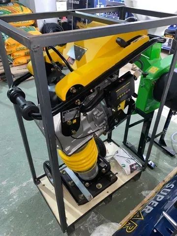 Compactador de Solo Percussão com Motor 4HP 149CC Toyama - Novo - Foto 3