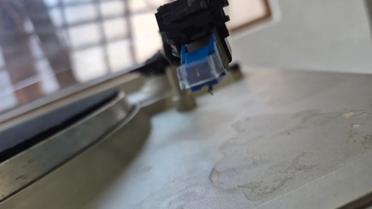 Toca discos gradiente D 20 semiautomático