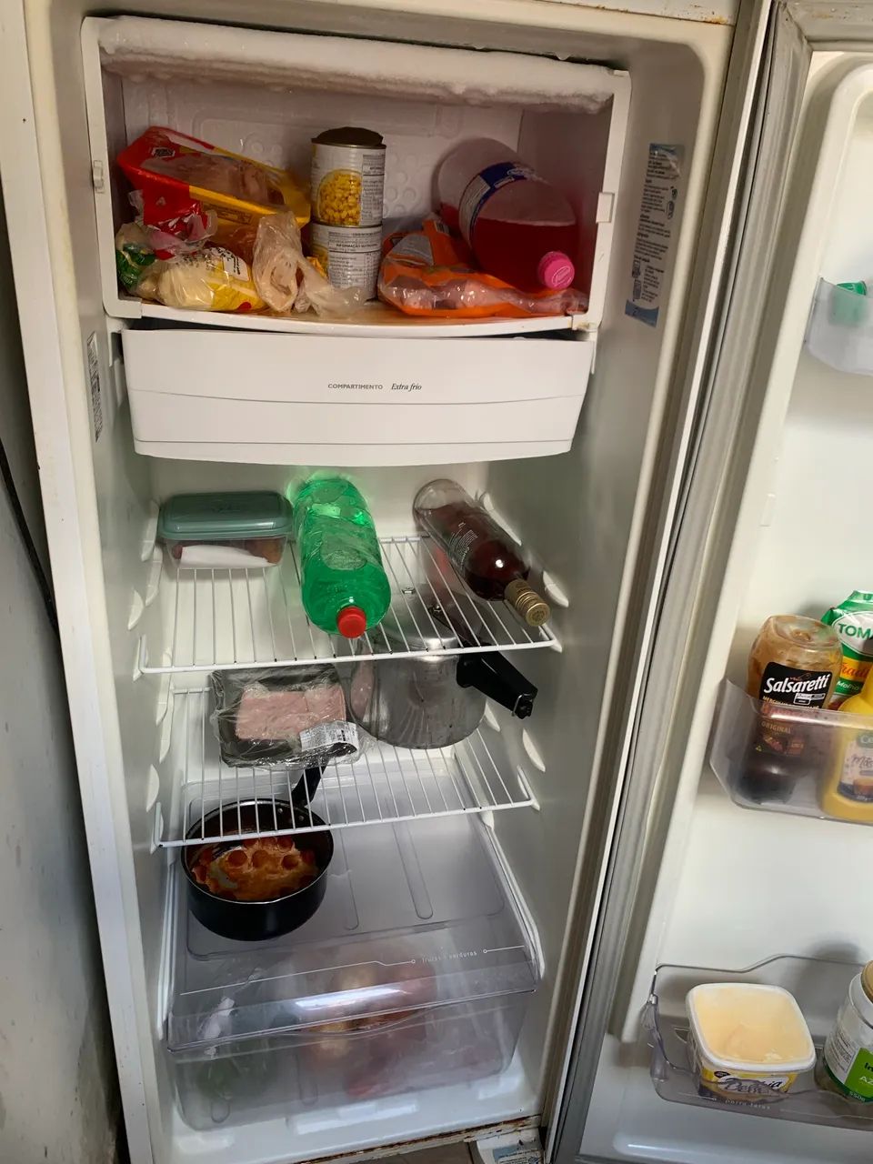 Vendo geladeira Electrolux! ?  Funcionando perfeitamente e em ótimo estado - Foto 3