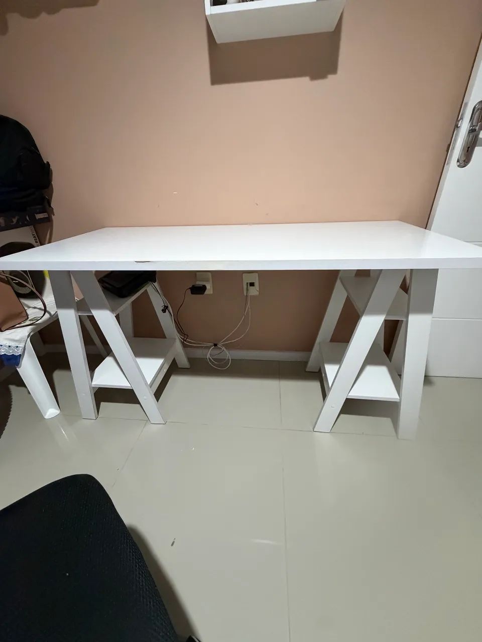 Vendo escrivaninha e cadeira de escritório  - Foto 3