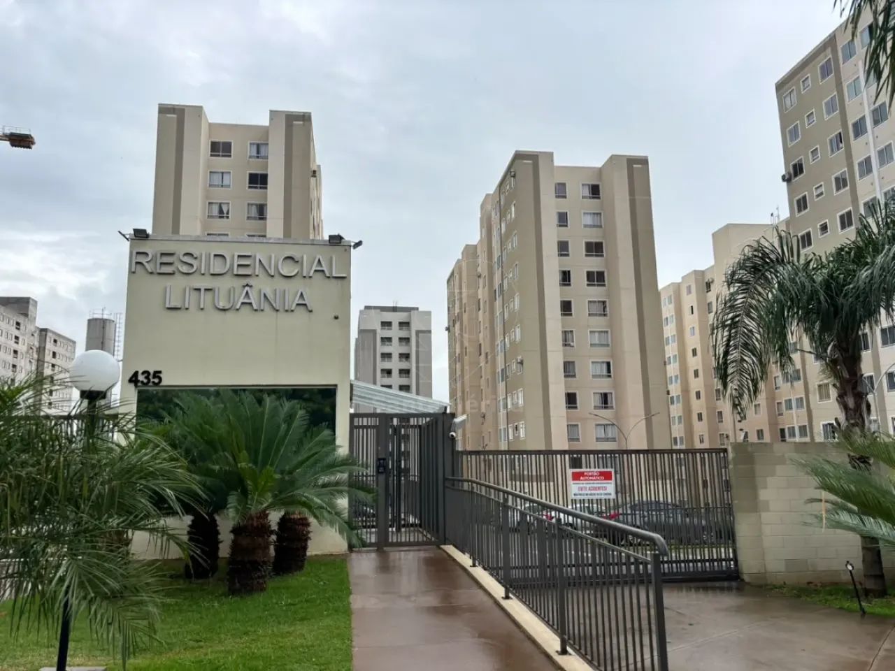 Apartamento à venda com 2 quartos no Edifício Lituânia, na Zona Norte de Londrina