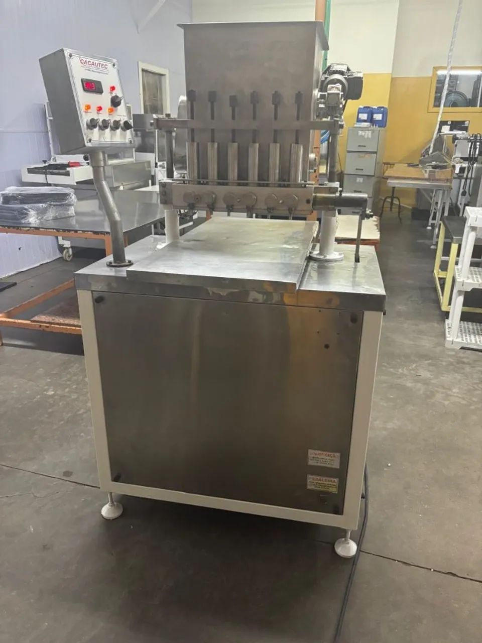 Dosador para chocolate semi automática 