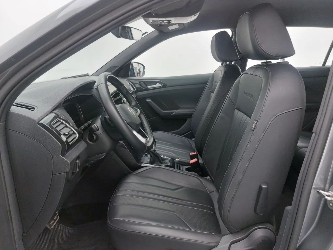 Volkswagen T-Cross Highline 1.4 TSI Flex 16V 5P AUT, foto 16 de 18
