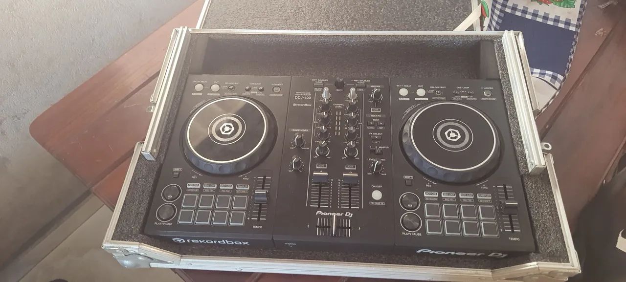 DDJ-400+Case (em bom estado) - Foto 3