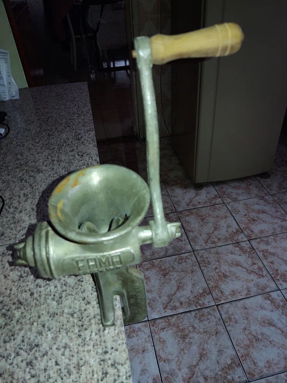 Moedor manual fama antigo  de 3 polegadas  - Foto 3