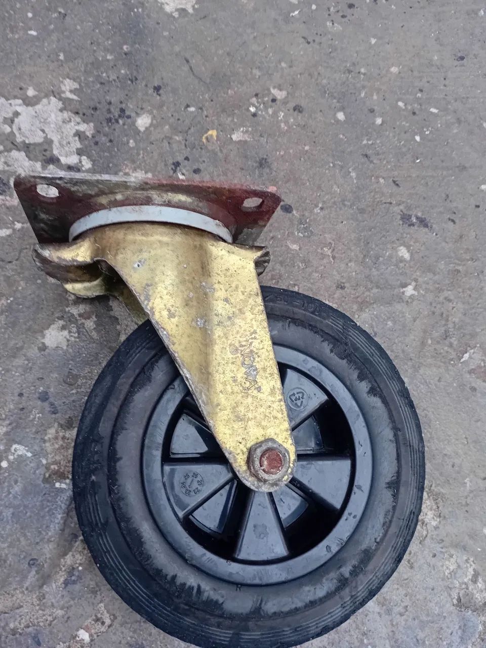 Pneu (carrinho )