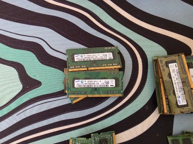 Lote 24 Memórias RAM Notebook DDR3 e Diversas 1GB a 4GB - Foto 4