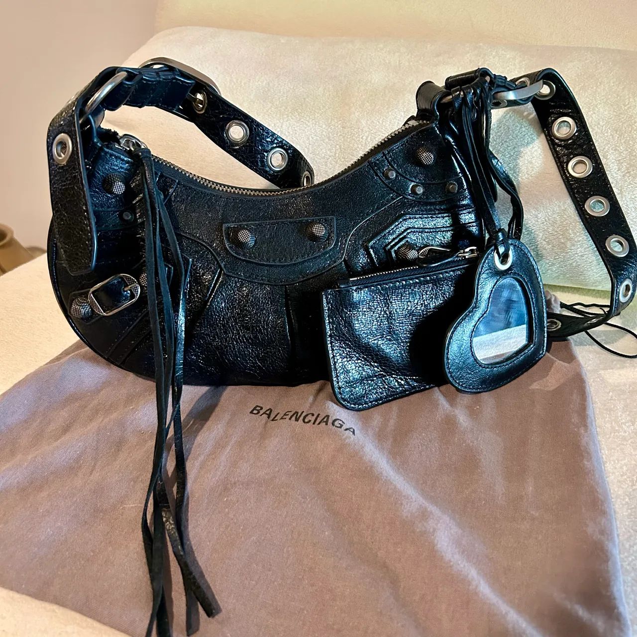Bolsa Balenciaga Le Cagole XS Couro - Foto 2
