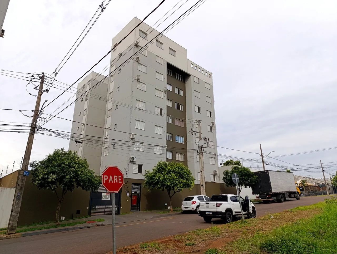 Aluga Resi Comari prx Uninga e G10
