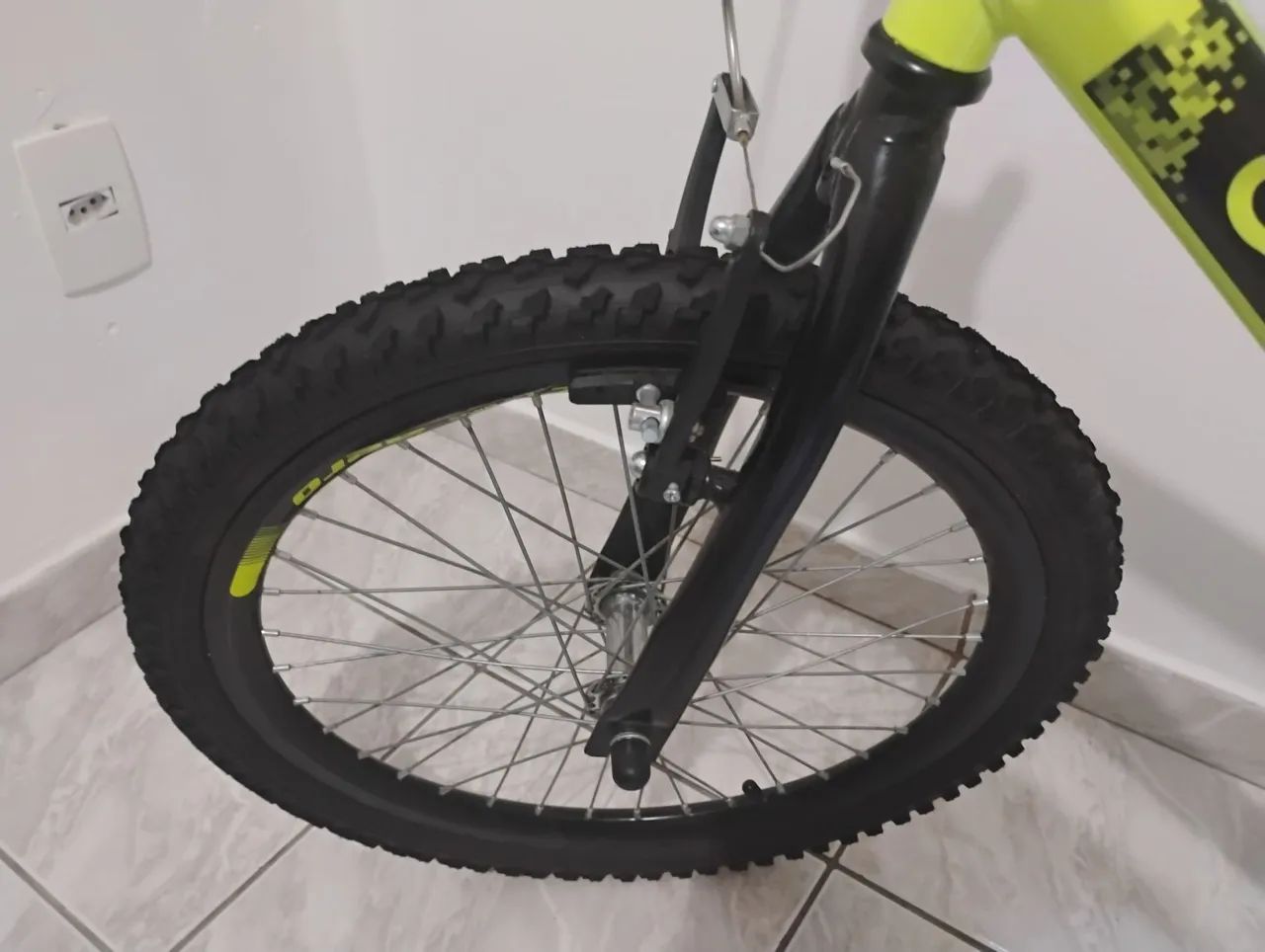 Vendo bicicleta infantil nova  - Foto 3