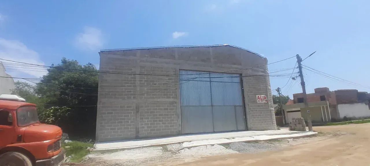 EXCELENTE GALPÃO 550M² NO C REDONDO