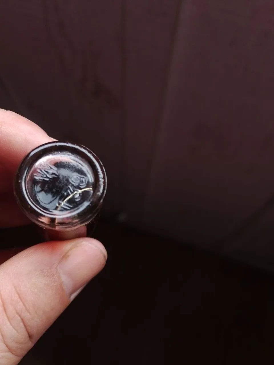 Mini ingradado da coca com tampinhas metálicas antiga  - Foto 4