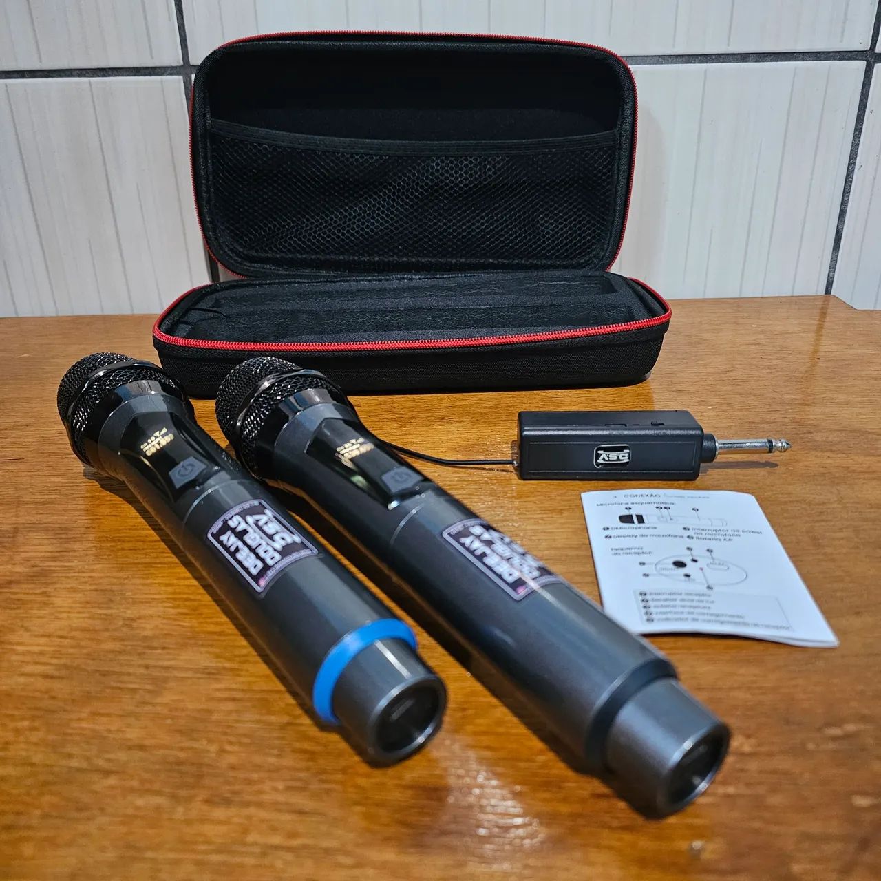 KIT COMPLETO DE MICROFONES SEM FIO, SERVE PARA KARAOKE 