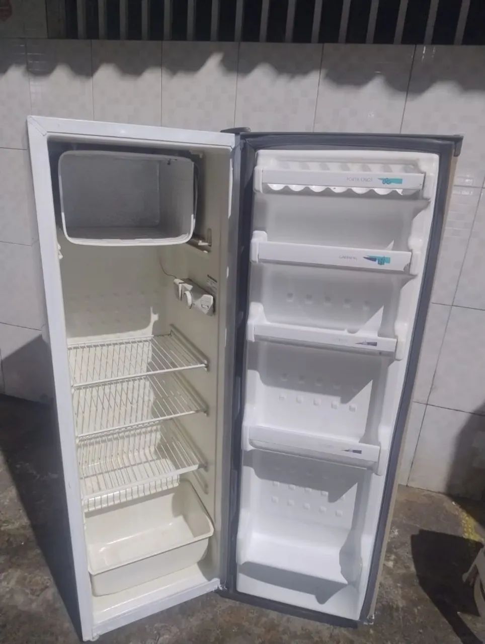 APENAS R$300 FUNCIONANDO PERFEITAMENTE  - Foto 2