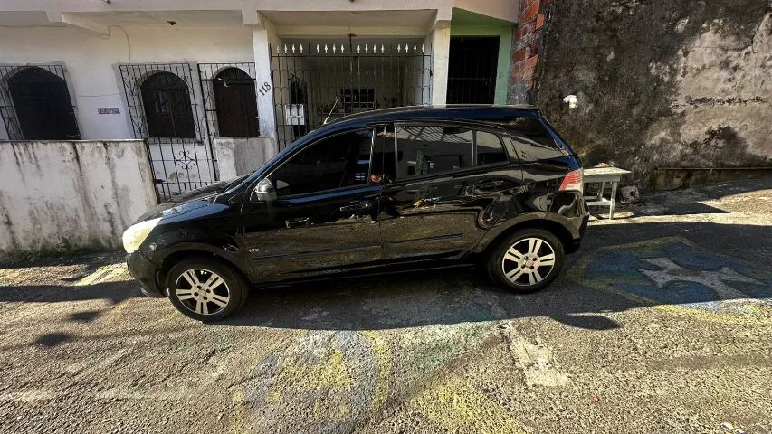 Chevrolet Agile AGILE LTZ 1.4 MPFI 8V FlexPower 5p 2011
