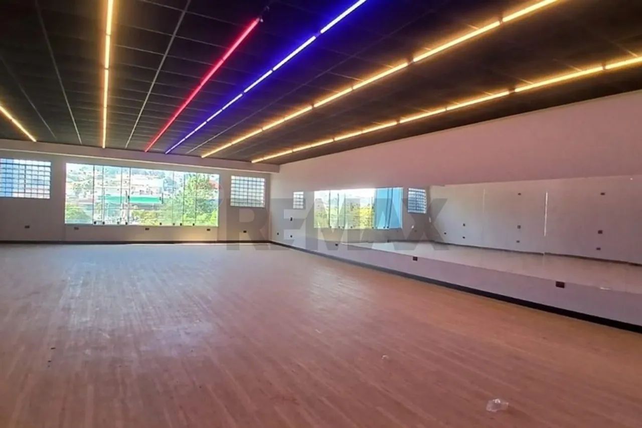 Salão Comercial no Jardim Planalto: Alugue Já!