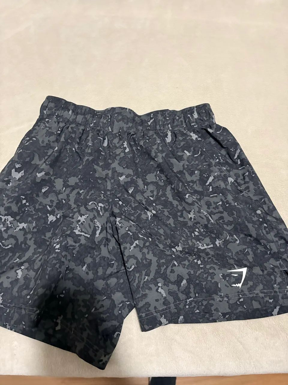 Shorts Gymshark camuflado 