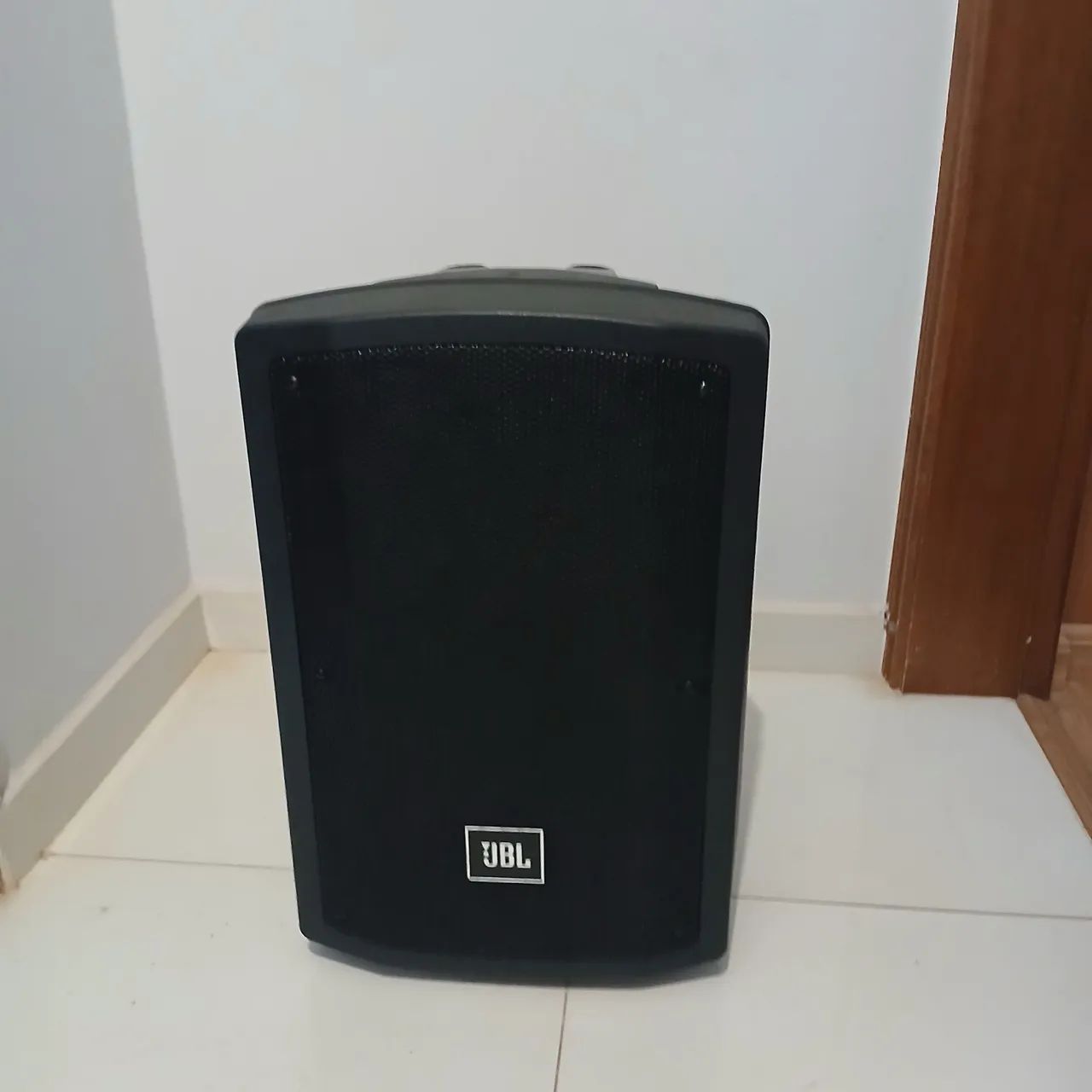 Caixa ativa jbl